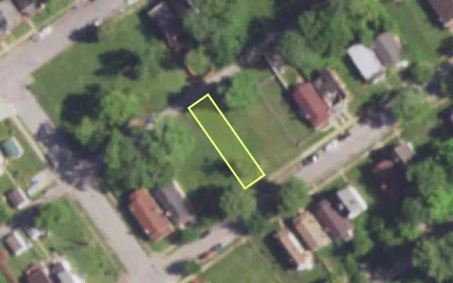 Aerial view of 5315 ARLINGTON AV — vacant lot, St. Louis with approximate parcel outline