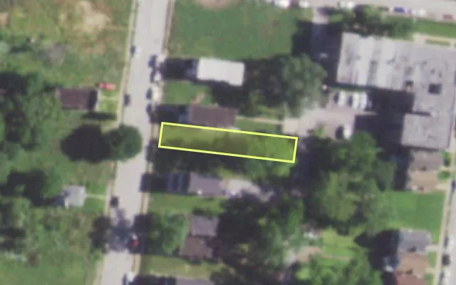 Aerial view of 782 AUBERT AV — vacant lot, St. Louis with approximate parcel outline