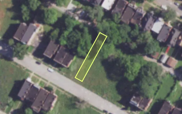 Aerial view of 3835 LABADIE AV — vacant lot, St. Louis with approximate parcel outline