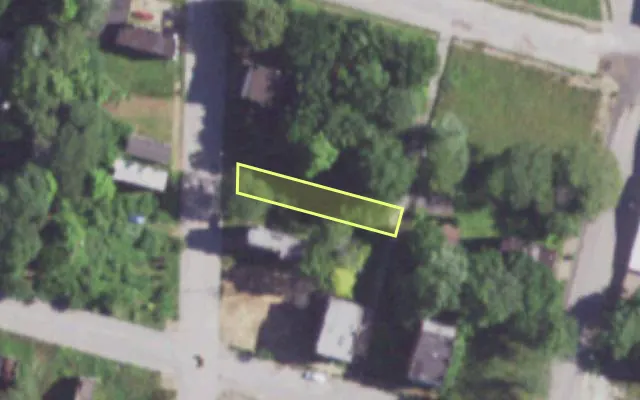 Aerial view of 3246 N 19TH ST — vacant lot, St. Louis with approximate parcel outline
