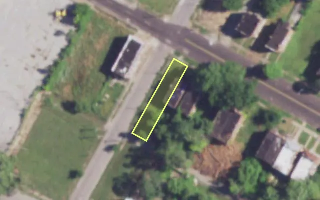 Aerial view of 4280 ST LOUIS AV — vacant lot, St. Louis with approximate parcel outline
