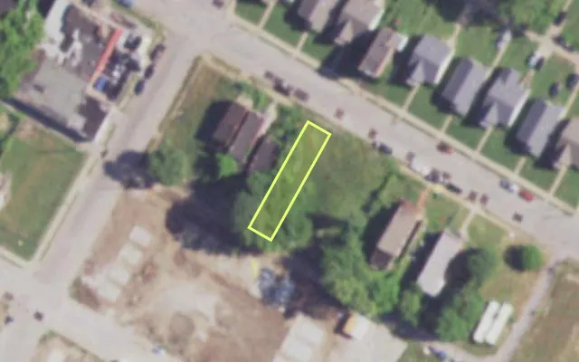 Aerial view of 3640 COTE BRILLIANTE AV — vacant lot, St. Louis with approximate parcel outline