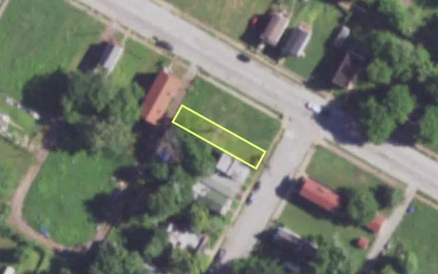 Aerial view of 4137 GANO AV — vacant lot, St. Louis with approximate parcel outline