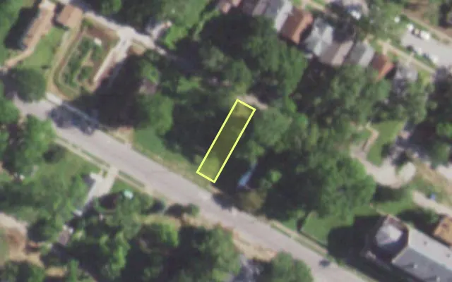 Aerial view of 5637 MAFFITT AV — vacant lot, St. Louis with approximate parcel outline