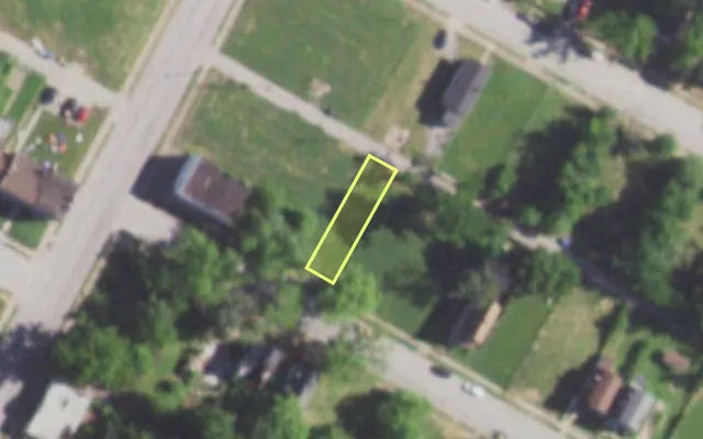 Aerial view of 5749 HIGHLAND AV — vacant lot, St. Louis with approximate parcel outline