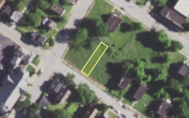 Aerial view of 5889 ROMAINE PL — vacant lot, St. Louis with approximate parcel outline