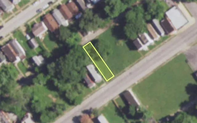 Aerial view of 5073 UNION BLVD — vacant lot, St. Louis with approximate parcel outline