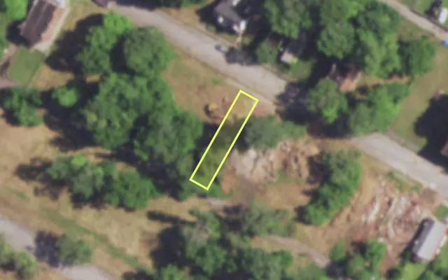 Aerial view of 4568 NORTH MARKET ST — vacant lot, St. Louis with approximate parcel outline