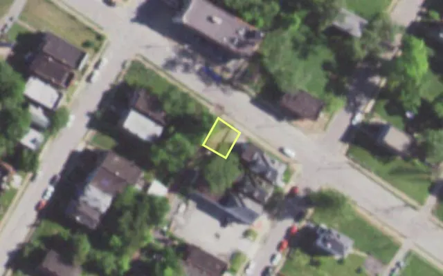 Aerial view of 5710 RIDGE AV — vacant lot, St. Louis with approximate parcel outline
