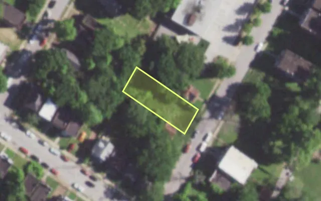 Aerial view of 1417 LAUREL ST — vacant lot, St. Louis with approximate parcel outline