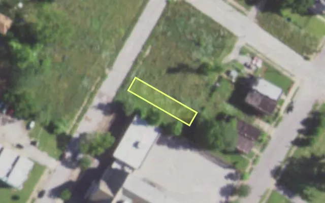Aerial view of 1330 SEMPLE AV — vacant lot, St. Louis with approximate parcel outline