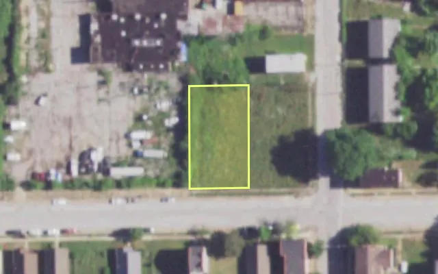 Aerial view of 2909 SHERIDAN AV — vacant lot, St. Louis with approximate parcel outline