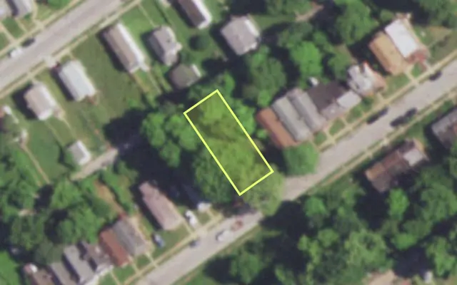 Aerial view of 5249 GENEVIEVE AV — vacant lot, St. Louis with approximate parcel outline