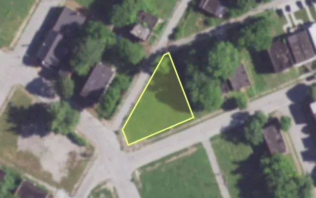 Aerial view of 2325 ANGELICA ST — vacant lot, St. Louis with approximate parcel outline