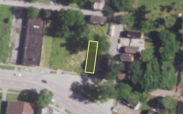 Aerial view of 4847 PAGE BLVD — vacant lot, St. Louis with approximate parcel outline