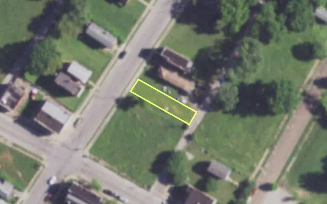 Aerial view of 4312 PRAIRIE AV — vacant lot, St. Louis with approximate parcel outline