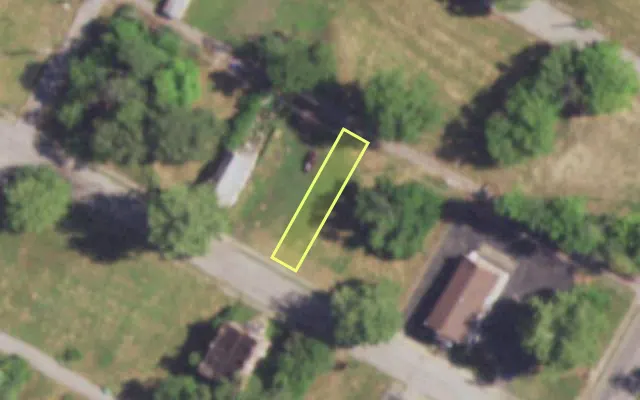 Aerial view of 4429 ALDINE AV — vacant lot, St. Louis with approximate parcel outline