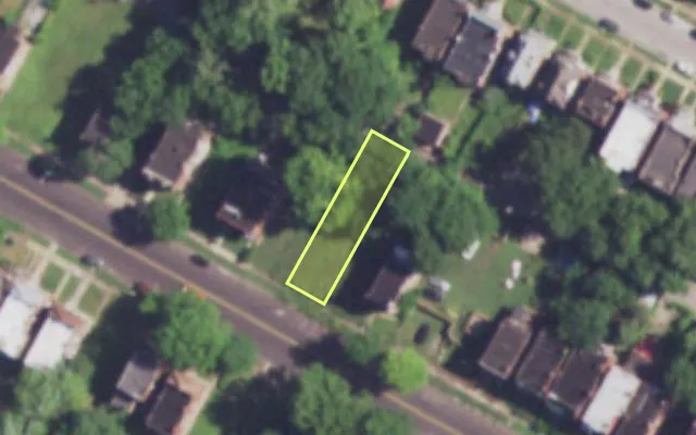 Aerial view of 4239 ST LOUIS AV — vacant lot, St. Louis with approximate parcel outline