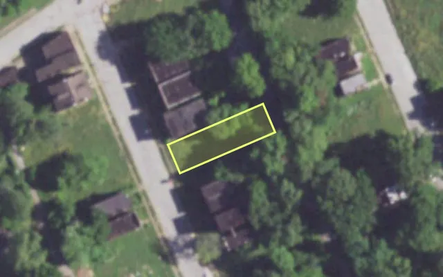 Aerial view of 4416 N 20TH ST — vacant lot, St. Louis with approximate parcel outline