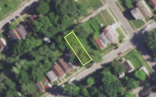Aerial view of 5063 BEACON AV — vacant lot, St. Louis with approximate parcel outline