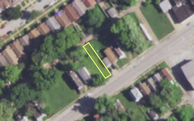 Aerial view of 5451 UNION BLVD — vacant lot, St. Louis with approximate parcel outline