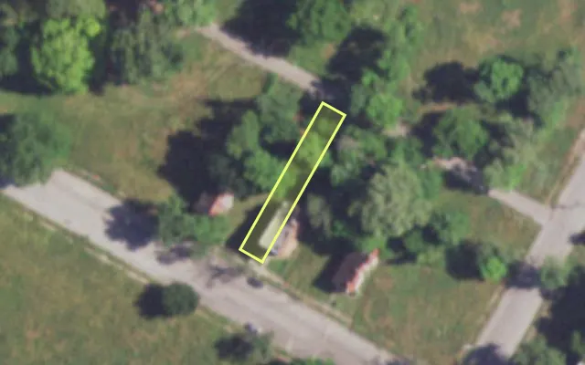 Aerial view of 4223 EVANS AV — vacant lot, St. Louis with approximate parcel outline