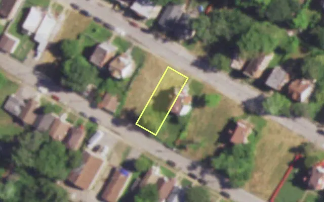 Aerial view of 4766 CUPPLES PL — vacant lot, St. Louis with approximate parcel outline