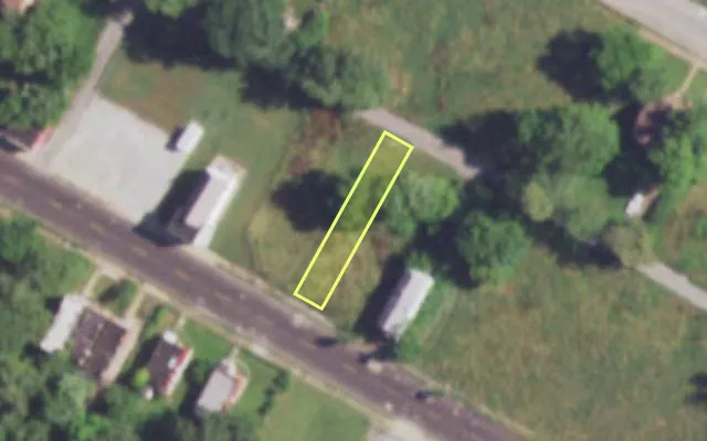 Aerial view of 4355 W ST LOUIS AV — vacant lot, St. Louis with approximate parcel outline