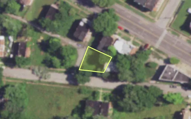 Aerial view of 4633 VERNON AV — vacant lot, St. Louis with approximate parcel outline