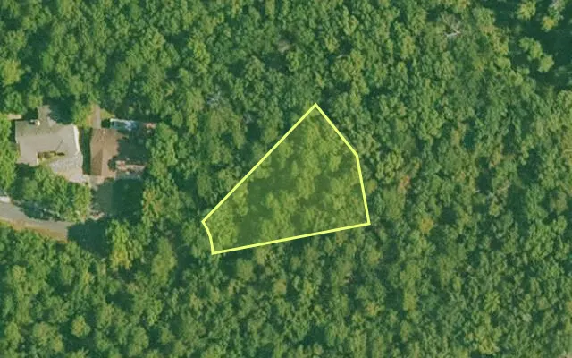 Aerial view of SALINE County parcel 380-00062-000 — Arkansas post-auction with approximate parcel outline