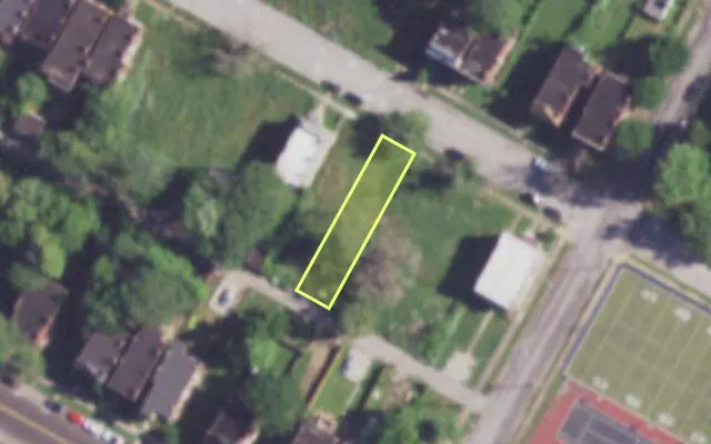 Aerial view of 3814 LABADIE AV — vacant lot, St. Louis with approximate parcel outline