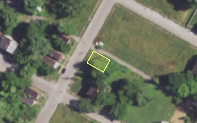 Aerial view of 1710 BILLUPS AV — vacant lot, St. Louis with approximate parcel outline