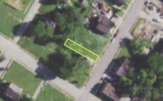 Aerial view of 1463 ARLINGTON AV — vacant lot, St. Louis with approximate parcel outline