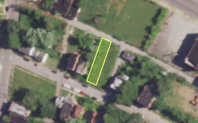 Aerial view of 4733 NEWCOMB PL — vacant lot, St. Louis with approximate parcel outline