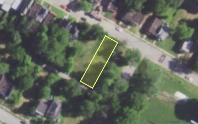 Aerial view of 5206 COTE BRILLIANTE AV — vacant lot, St. Louis with approximate parcel outline