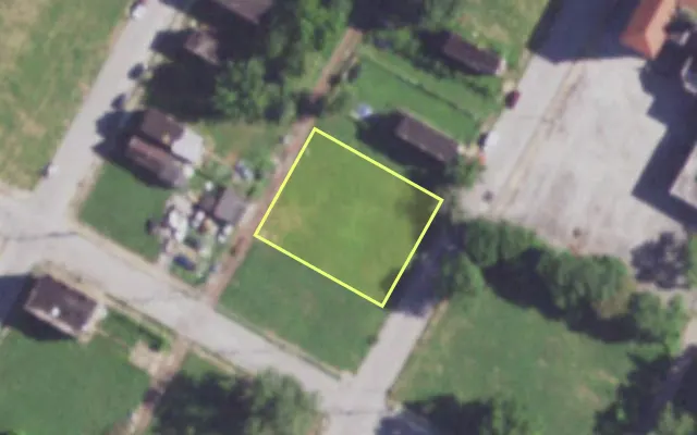 Aerial view of 4211 GROVE ST — vacant lot, St. Louis with approximate parcel outline