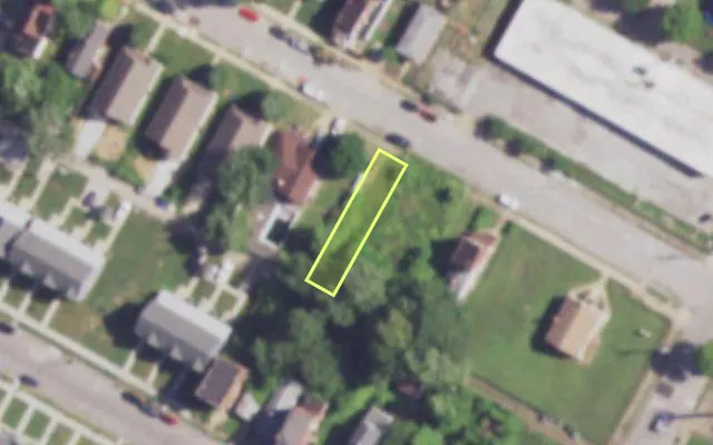 Aerial view of 4026 COTTAGE AV — vacant lot, St. Louis with approximate parcel outline