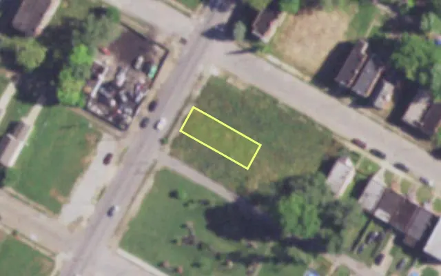 Aerial view of 2516 N VANDEVENTER AV — vacant lot, St. Louis with approximate parcel outline