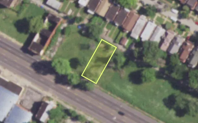 Aerial view of 4851 NATURAL BRIDGE AV — vacant lot, St. Louis with approximate parcel outline