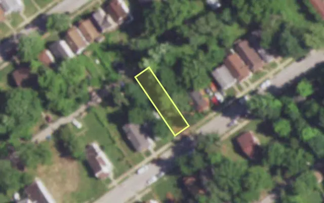 Aerial view of 5037 BEACON AV — vacant lot, St. Louis with approximate parcel outline