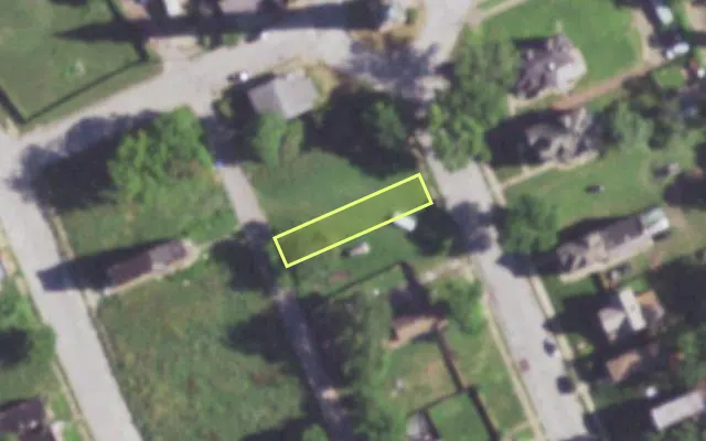 Aerial view of 4429 BLAIR AV — vacant lot, St. Louis with approximate parcel outline