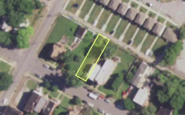 Aerial view of 4259 WEST BELLE PL — vacant lot, St. Louis with approximate parcel outline