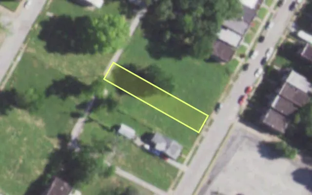 Aerial view of 2529 BURD AV — vacant lot, St. Louis with approximate parcel outline