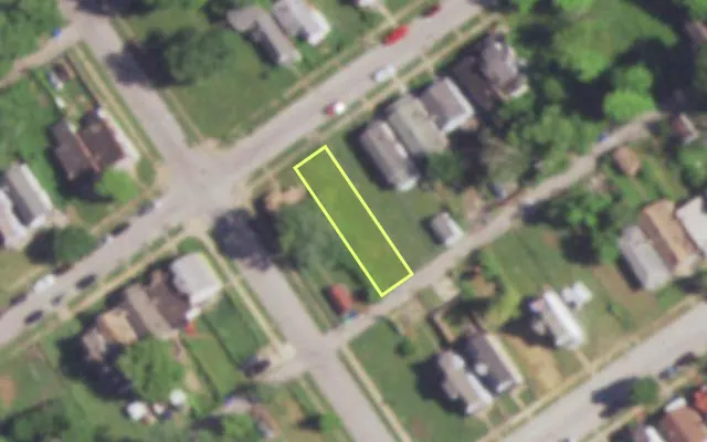 Aerial view of 4904 ALCOTT AV — vacant lot, St. Louis with approximate parcel outline