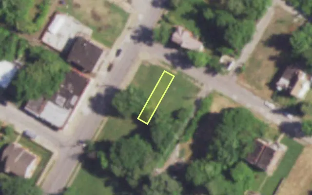 Aerial view of 4660 KENNERLY AV — vacant lot, St. Louis with approximate parcel outline