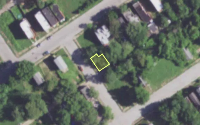 Aerial view of 4916 EMILY ST — vacant lot, St. Louis with approximate parcel outline
