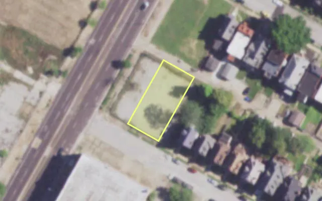 Aerial view of 3523 UNIVERSITY ST — vacant lot, St. Louis with approximate parcel outline