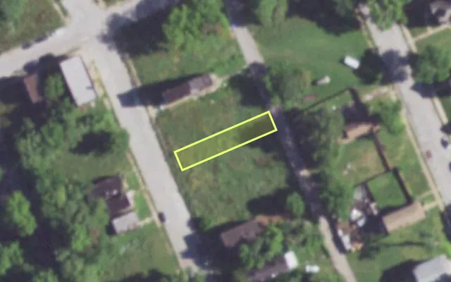Aerial view of 4422 N 19TH ST — vacant lot, St. Louis with approximate parcel outline