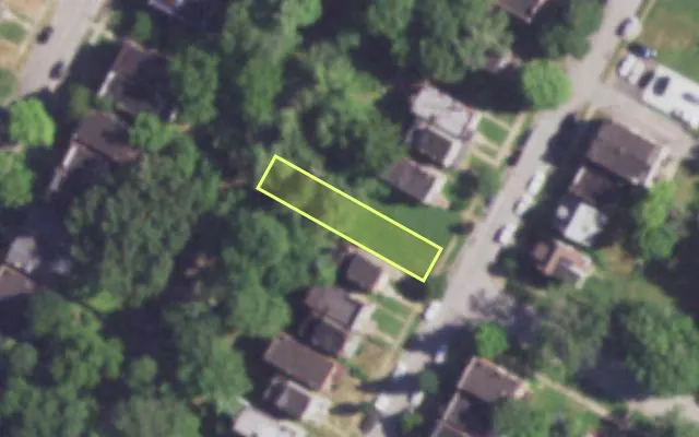 Aerial view of 4235 HARRIS AV — vacant lot, St. Louis with approximate parcel outline