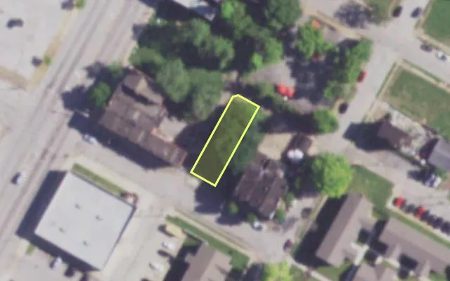 Aerial view of 3509 KOSSUTH AV — vacant lot, St. Louis with approximate parcel outline